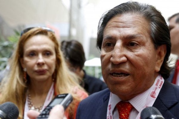 ExPresidente de Perú se entrega en EEUU para ser extraditado por corrupción