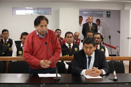 ExPresidente Toledo llega a Perú tras ser extraditado por corrupción y es llevado a prisión junto a otros mandatarios