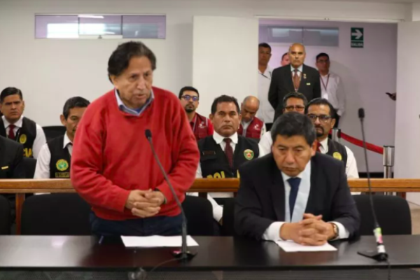 ExPresidente Toledo llega a Perú tras ser extraditado por corrupción y es llevado a prisión junto a otros mandatarios