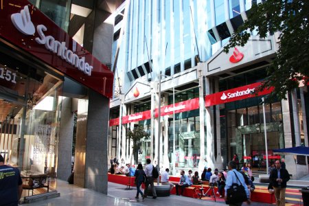 Brasil y Chile fueron los mercados con peor desempeño del Banco Santander a inicios de 2023