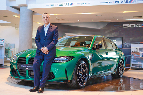 BMW ampliará su red en Chile en 2023 y pone el foco en automóviles eléctricos e híbridos