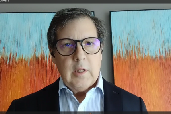 Presidente de Sonami desde Panamá: "La minería amenaza con ser sofocada por la política y las regulaciones"