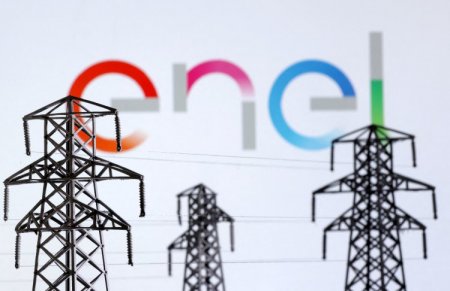 Enel Américas reafirma compromiso con energías renovables y recuerda plan de desinversión en la región