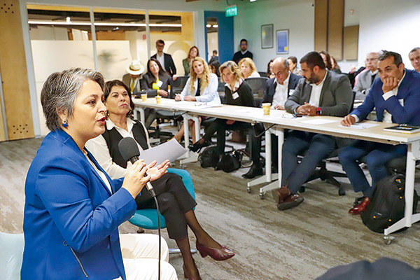 La ministra Jara participó en el lanzamiento del estudio de la Fundación Vial Espantoso.