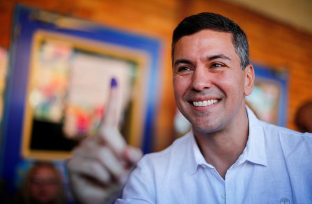 ¿Quién es Santiago Peña, el economista que liderará Paraguay por los próximos cinco años?