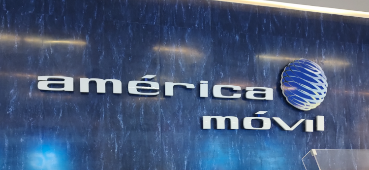 <p>América Móvil renueva espectro para Internet móvil por otros 15 años en Brasil</p>