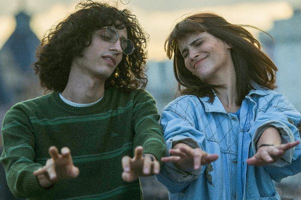 Guía de Ocio: La serie sobre la vida de Fito Páez y sus teclas emocionales