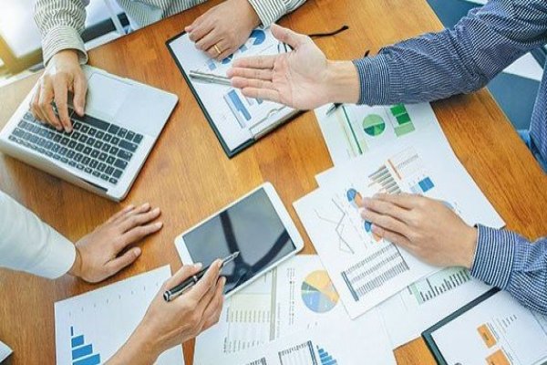 <p>Expectativas económicas de los empresarios mejoran, pero muestran preocupación por el litio y las 40 horas</p>