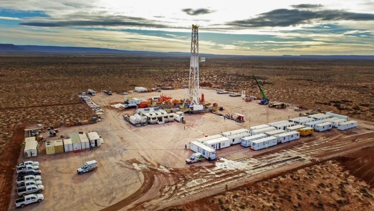 <p>ENAP de Chile firma acuerdo con argentina YPF para importar crudo a través de oleoducto</p>