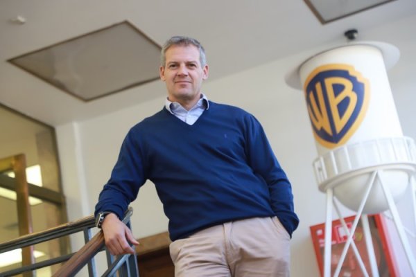 Warner Bros. Discovery y la venta de CNN Chile: “Tener una marca local no era parte del core business”