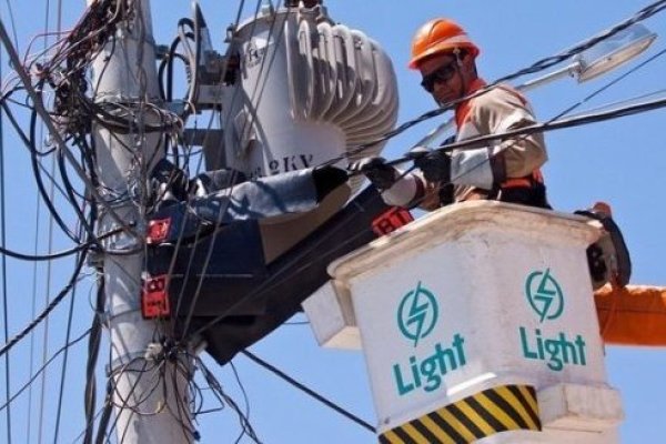 Energética brasileña Light se declara en quiebra y reestructuración costaría más de US$ 2.200 millones