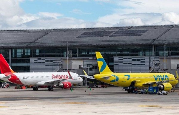 <p>Avianca desiste de la integración con Viva Air: "Las condiciones de la Aerocivil hacían a la low cost inviable financieramente"</p>