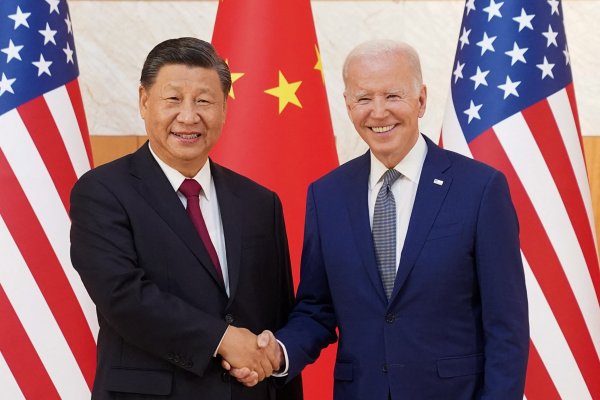 Presidente Biden dice que las relaciones entre Estados Unidos y China mejorarán "muy pronto"
