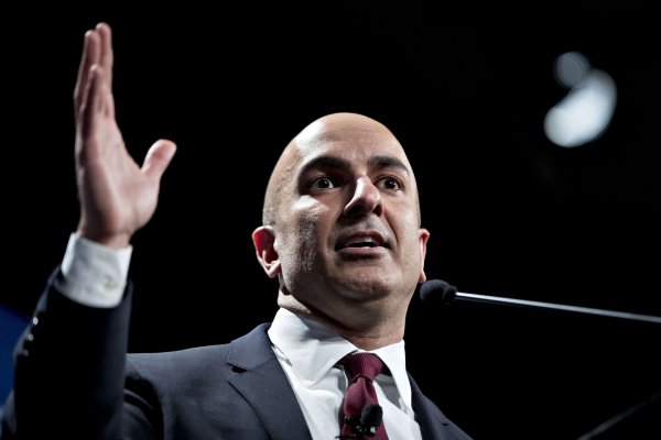 Presidente de la Fed de Minneapolis dispuesto a mantener las tasas sin cambio en junio