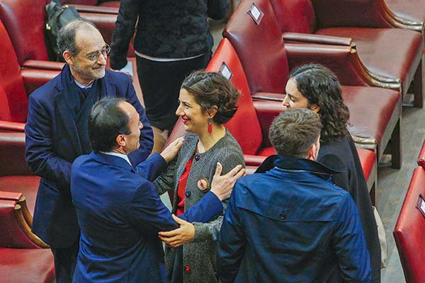 La ministra de Ciencias, Aisén Etcheverry celebró el anuncio. Foto: Agencia Uno