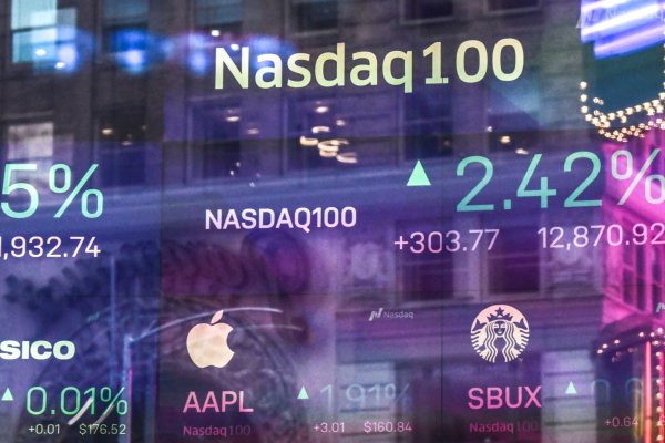 Nasdaq cierra en máximos de 14 meses y el IPSA recupera los 5.600 puntos frente a mejorado panorama fiscal en EEUU