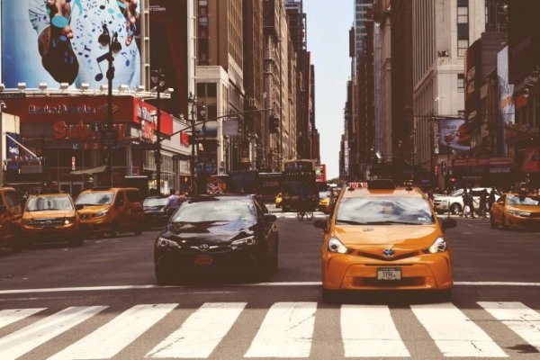 <p>Se estrecha competencia en las apps de movilidad en Perú tras llegada de ATU Taxi</p>