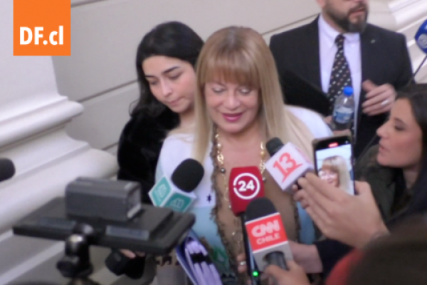 <p>Ahora en DF | Vocera Vivanco niega cambio de criterio tras declaración sobre isapres</p>