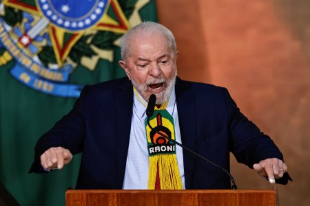 Lula lanza un plan para acabar con la deforestación de la Amazonía en 2030