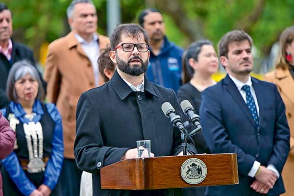 El Presidente Boric ha debido cambiar de actitud respecto del ánimo exclusivamente dialogante con que asumió en marzo de 2022.