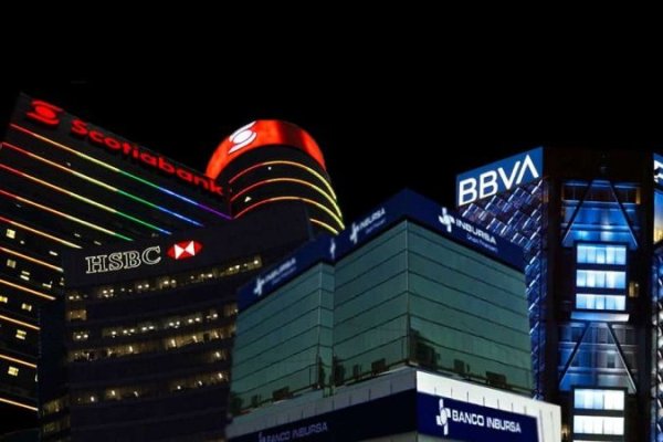 ¿Qué bancos en la región ya cumplen con los estándares de capital de Basilea III?