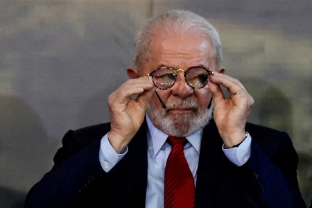 Lula lucha con el Congreso derechista mientras la "coalición amplia" de Brasil se deshace