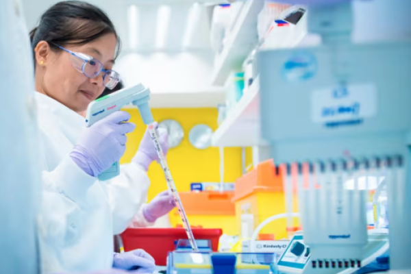 AstraZeneca redacta un plan para escindir su negocio en China en medio de tensiones geopolíticas