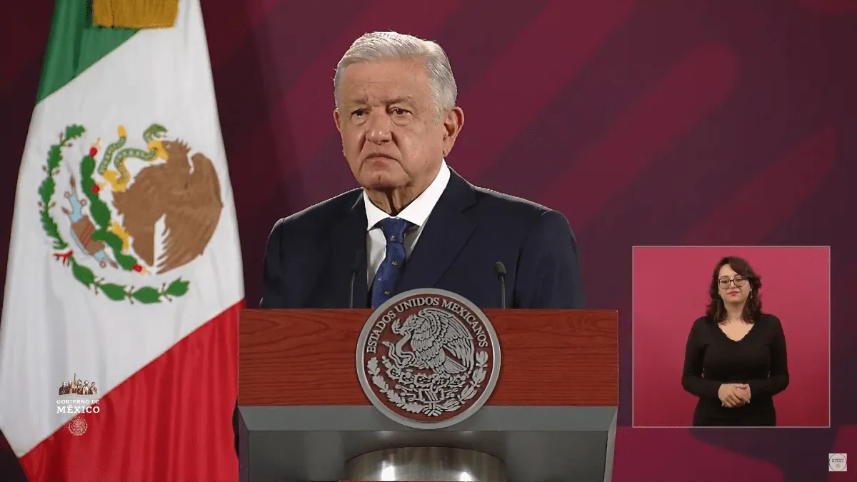 AMLO confirma que Secretaría de Marina tomará control del Aeropuerto de Ciudad de México