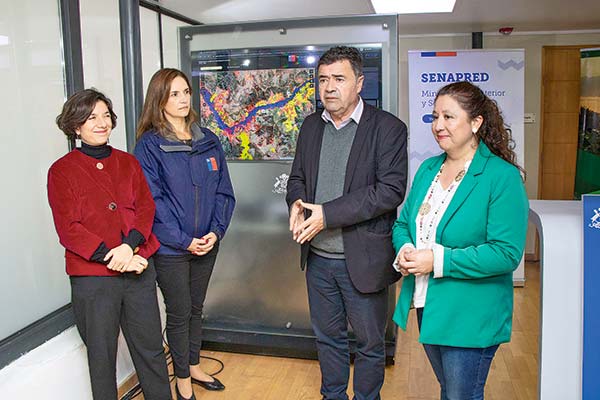 Ministra de CTCI, Aisén Etcheverry, Alicia Cebrian, Ministro de Agricultura, Esteban Valenzuela y Katherine Araya.