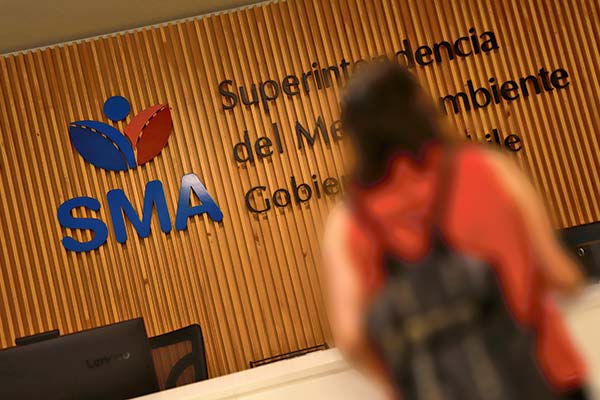 Fiscal de la SMA acuerda salida en el contexto de cambio estructural y ficha como socio en estudio de abogados
