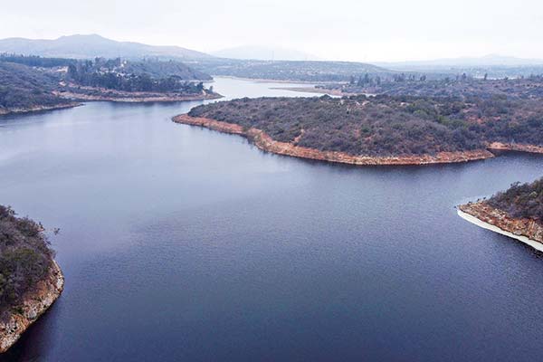 El “efecto lluvias” impulsa las perspectivas de Engie, Enel, Colbún y Aguas Andinas en la bolsa