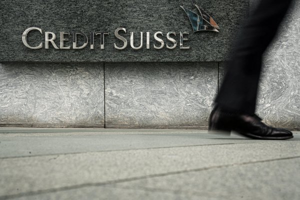 <p>Se le niega al Saudi National Bank la adquisición del 40% de Credit Suisse</p>
