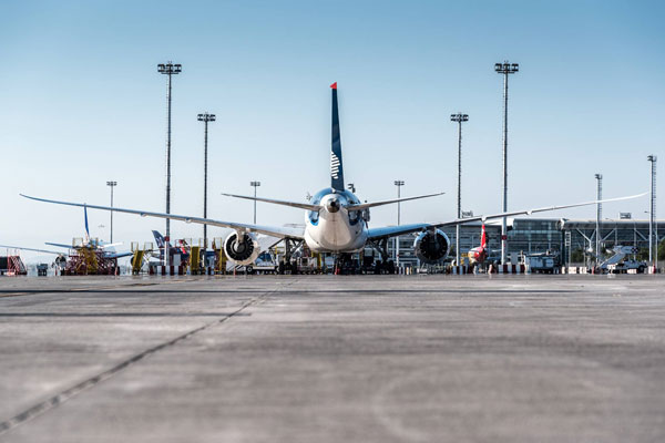<p>Bain & Company alerta que industria aérea no lograría su meta de carbono neutralidad en 2050</p>