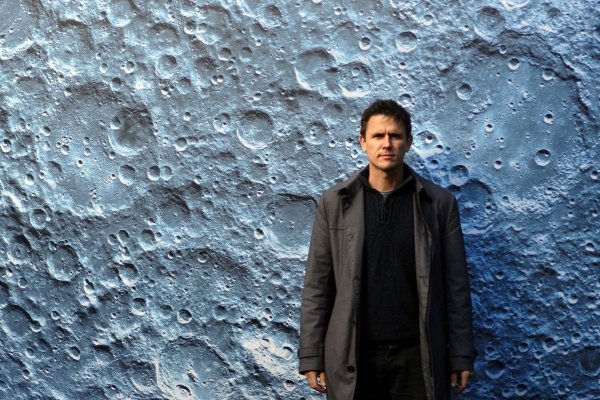 Guía de Ocio: Cómo Luke Jerram armó la Luna