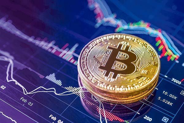 Bitcoin ronda máximos de 13 meses con inversores celebrando sorpresivo fallo de la justicia favorable que favorece al sector