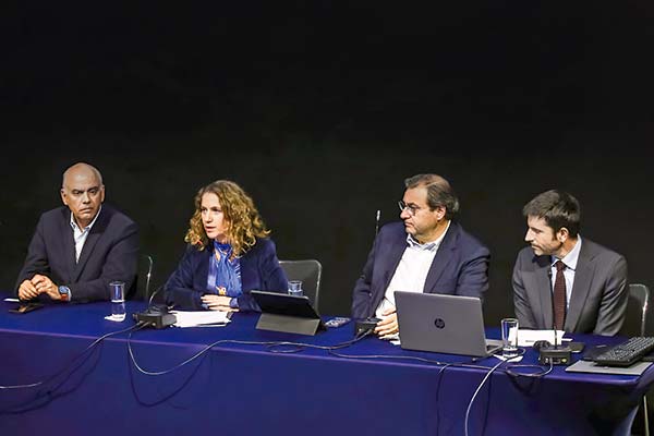 Gonzalo Said, Rosario Navarro, Óscar Hasbún y Gonzalo Russi.