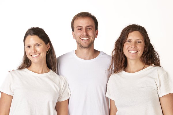 Josefina Díaz, Cristóbal Barriga y Catalina Díaz, fundadores de AHA.