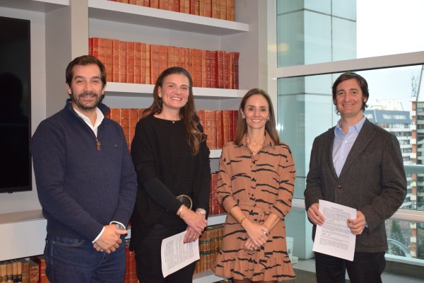 Sebastián Rodríguez-Peña, María Angélica Zegers, Macarena Gatica y Rodrigo Velasco.