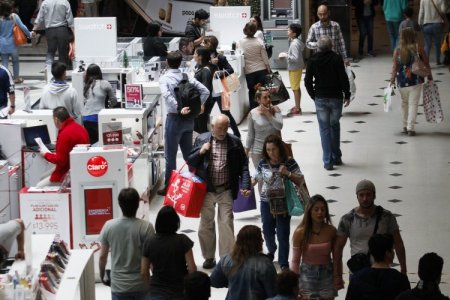 <p>¿Pasó la pandemia? El 86% de los consumidores de Latinoamérica prefiere las tiendas físicas, según estudio</p>