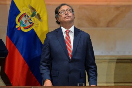 <p>Petro define representante legal para afrontar presuntas irregularidades en su campaña: ¿de dónde llegó el dinero?</p>