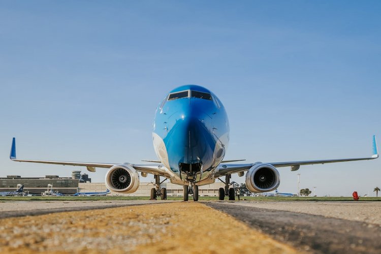 <p>Aerolíneas Argentinas tuvo en julio el mejor mes de su historia y sumará vuelos en la segunda mitad del año</p>