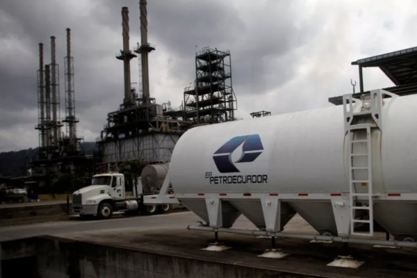 Petroecuador lanza licitación internacional para captar inversiones en campo de gas natural