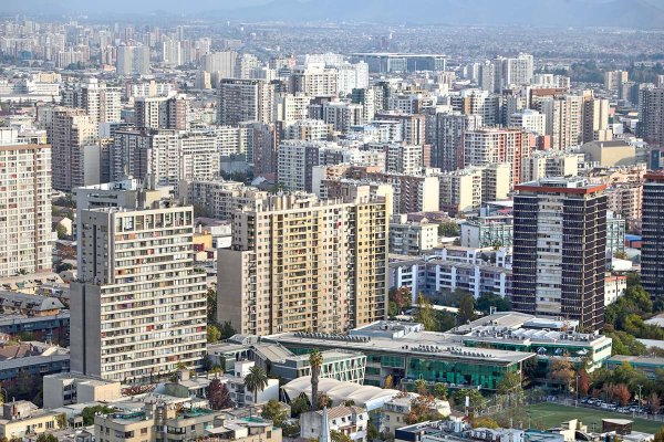¿Cuántas personas tienen seis propiedades en Chile?