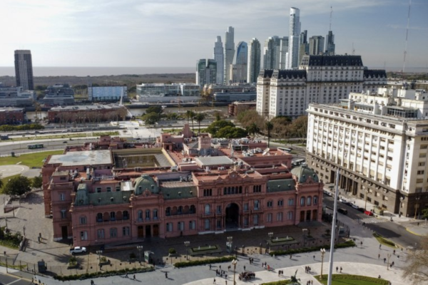 Argentina: empresas postergan hasta octubre planes para invertir tras complejo escenario post primarias