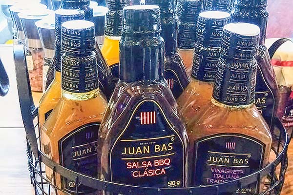 Gigante de la alimentación ICB reflota disputa por la marca Juan Bas