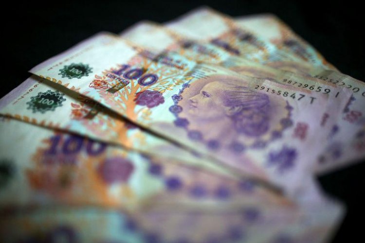 <p>Día volátil en los mercados: triunfo de Milei desencadena devaluación sorpresa, dólar en máximos e incertidumbre</p>