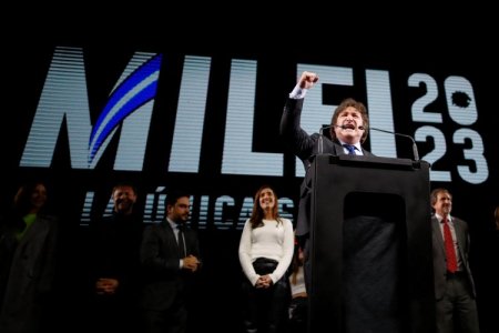 <p>Editorial FT: El peligroso camino de Argentina hacia la estabilidad económica</p>