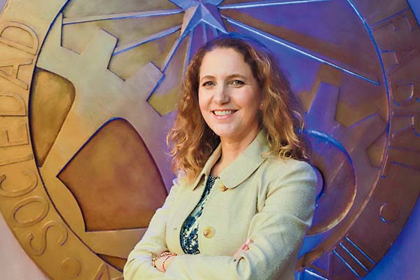 <p>Rosario Navarro reitera que “hoy no es el momento de aumentar impuestos, debemos hablar de crecimiento”</p>