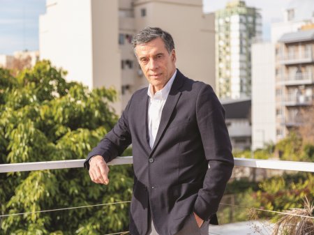 <p>De la construcción al litio: la empresa argentina que amplió el Monumental analiza el negocio del oro blanco</p>