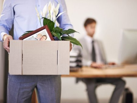 <p>Incertidumbre macroeconómica en Argentina genera "rotación involuntaria": tras PASO crecieron casi un 90% los despidos en grandes empresas</p>